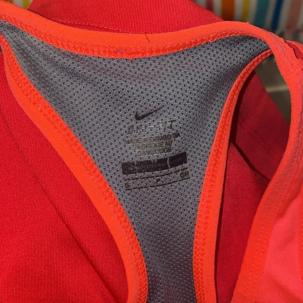 Nike Small Running Racer Back Tank Top Dri Fit Two Tone Pink Shelf Bra